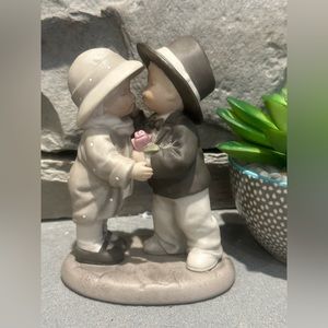 Kim Anderson, vintage figurine, 1995, a rose for a kiss… How can I miss?